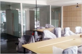 Pemasangan Partisi Kaca 12 mm Tempered di Gedung Wimo Lt. 3